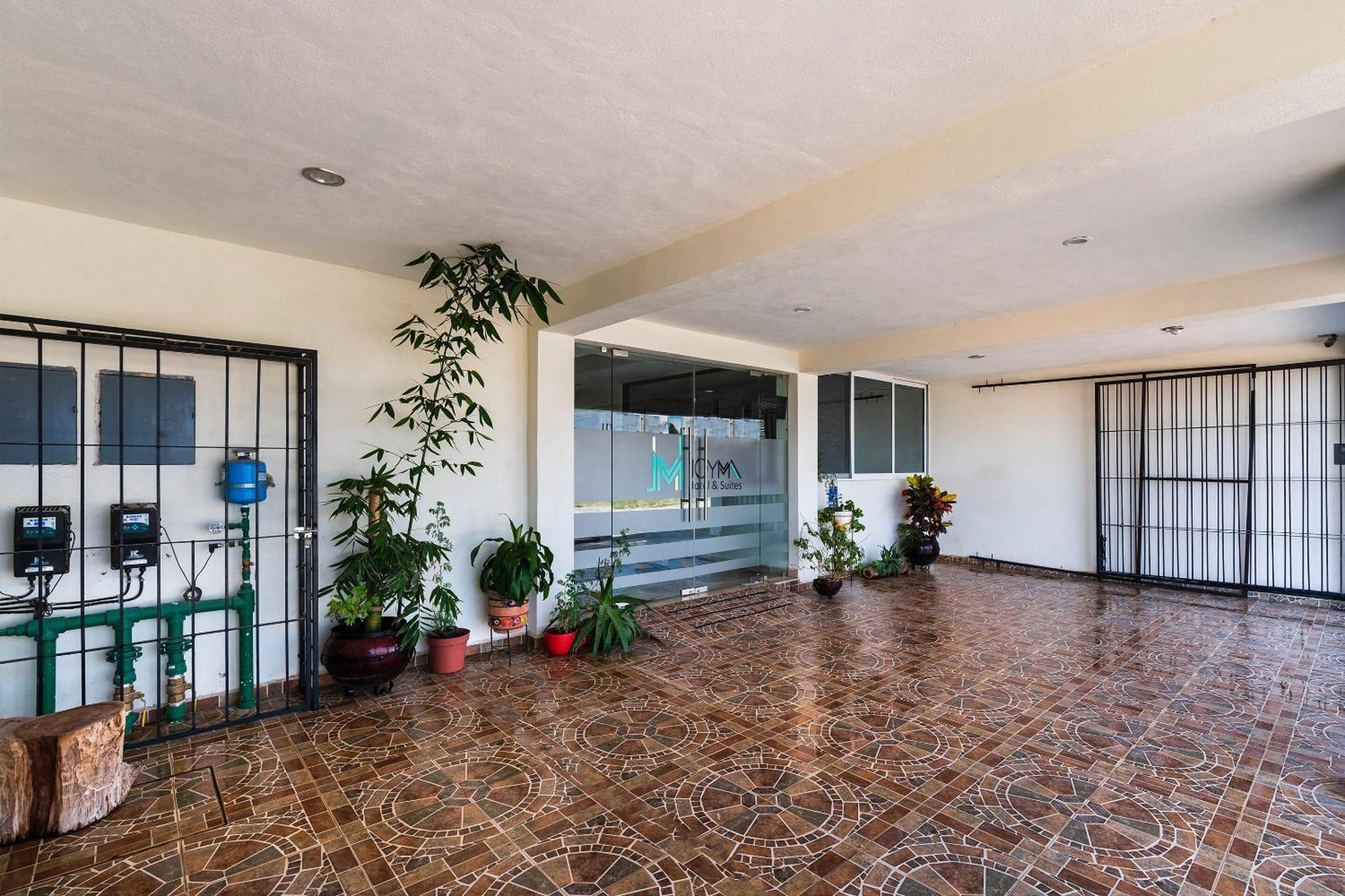 Capital O Hotel Joyma Suites, San Luis San Luis Potosi Bagian luar foto