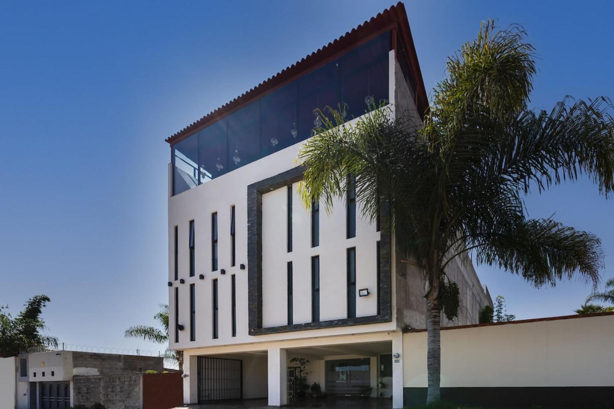 Capital O Hotel Joyma Suites, San Luis San Luis Potosi Bagian luar foto